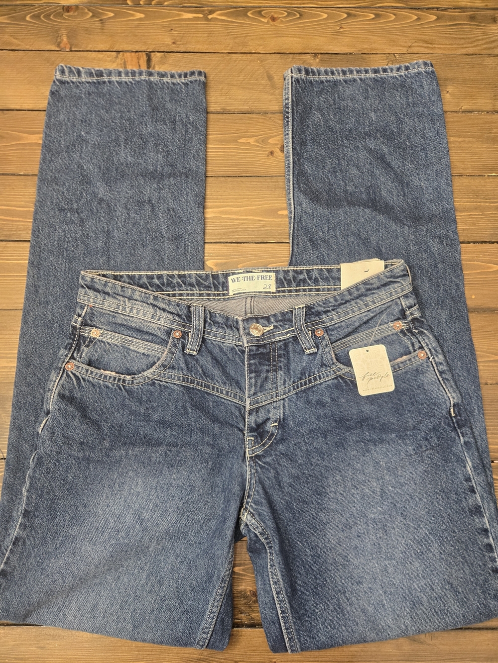 Womens Nwt We The Free, Free People Straight Leg Jeans in Medium Wash Size 28